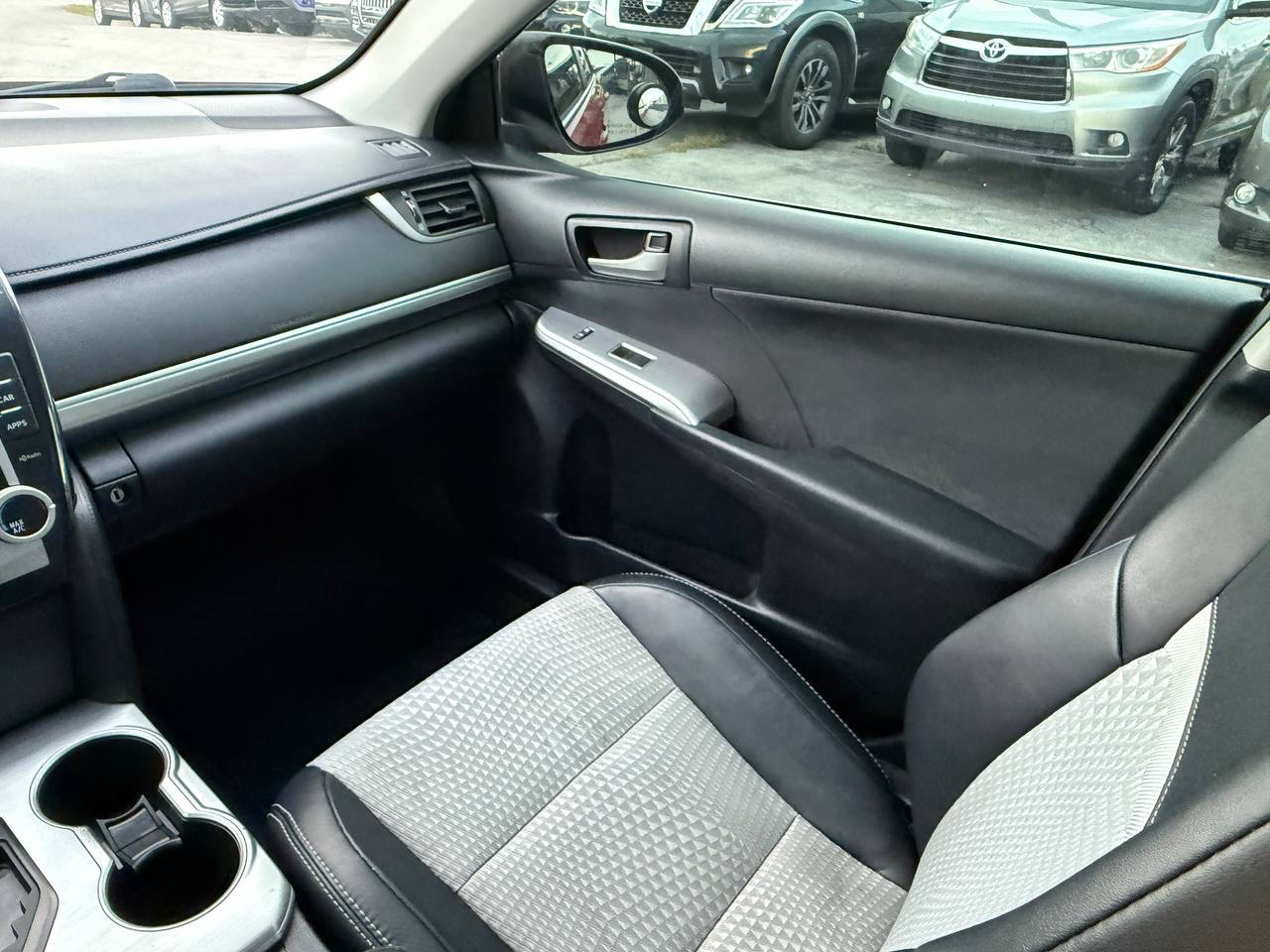 Toyota Camry SE 2012 Toyota Camry SE 2012