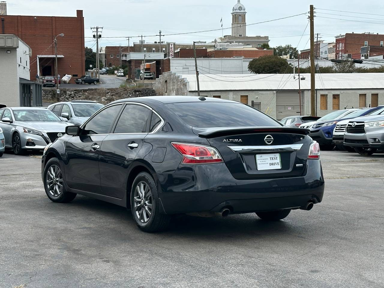 Nissan Altima 2.5 S 2015 Nissan Altima 2.5 S 2015