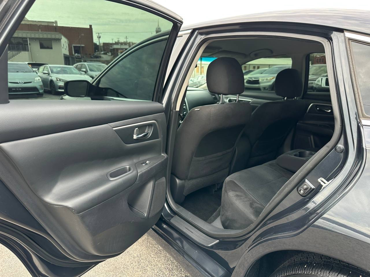 Nissan Altima 2.5 S 2015 Nissan Altima 2.5 S 2015