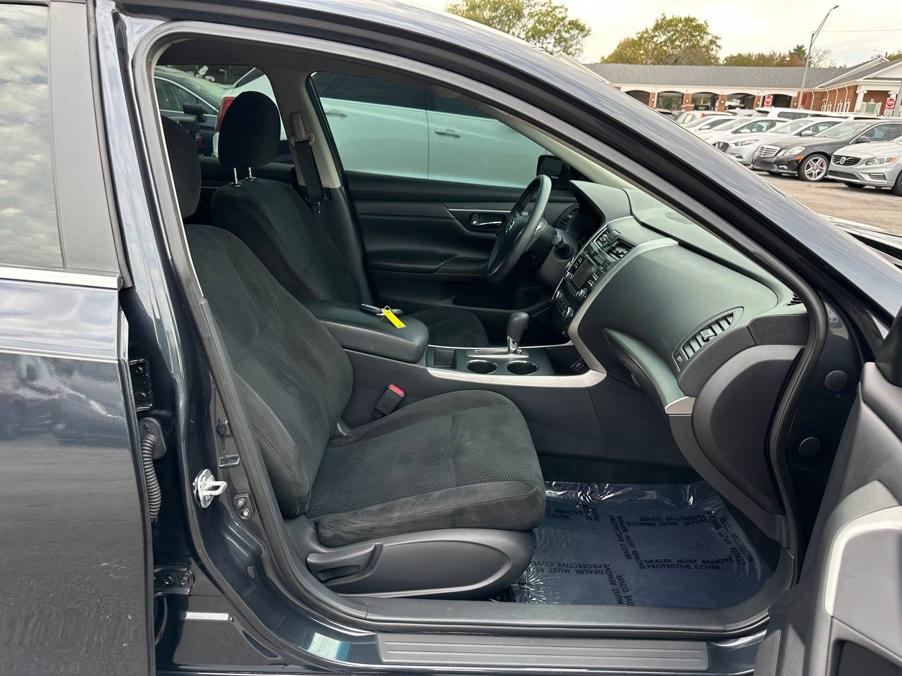 Nissan Altima 2.5 S 2015 Nissan Altima 2.5 S 2015