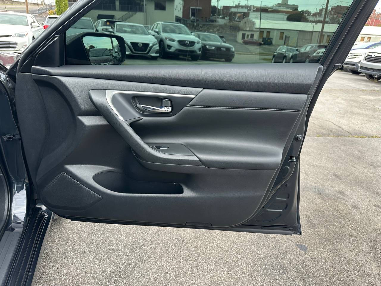 Nissan Altima 2.5 S 2015 Nissan Altima 2.5 S 2015