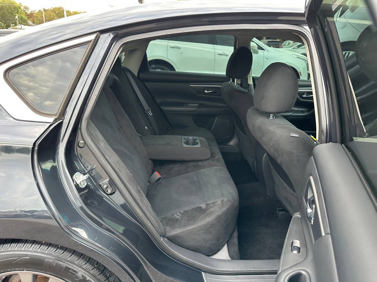 Nissan Altima 2.5 S 2015 Nissan Altima 2.5 S 2015