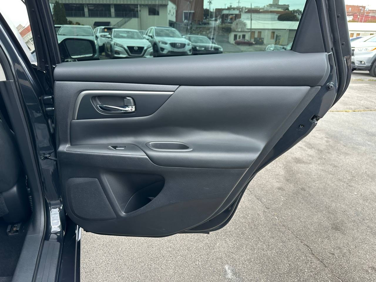 Nissan Altima 2.5 S 2015 Nissan Altima 2.5 S 2015