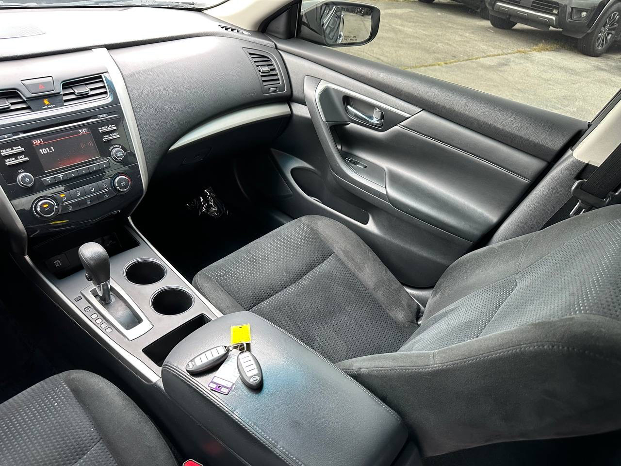 Nissan Altima 2.5 S 2015 Nissan Altima 2.5 S 2015