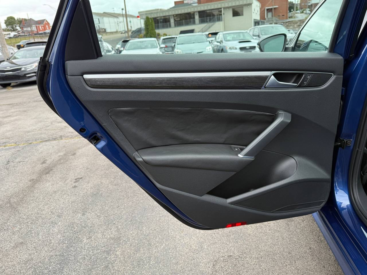 Volkswagen Passat SE 6A 2016 Volkswagen Passat SE 6A 2016