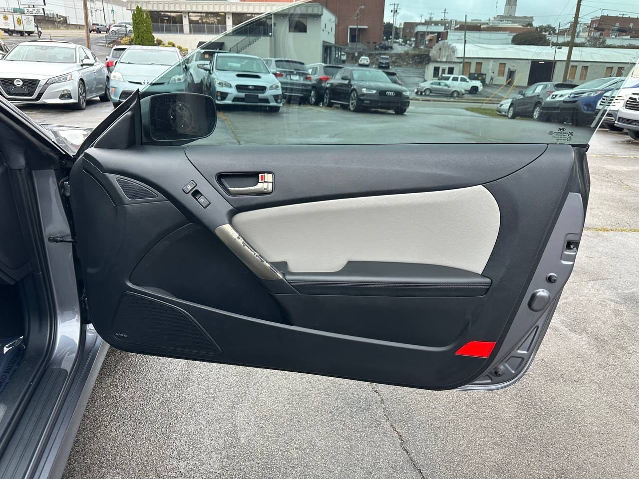 Hyundai Genesis Coupe 2.0T Premium Auto 2014 Hyundai Genesis Coupe 2.0T Premium Auto 2014