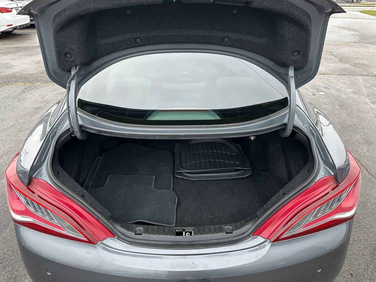 Hyundai Genesis Coupe 2.0T Premium Auto 2014 Hyundai Genesis Coupe 2.0T Premium Auto 2014