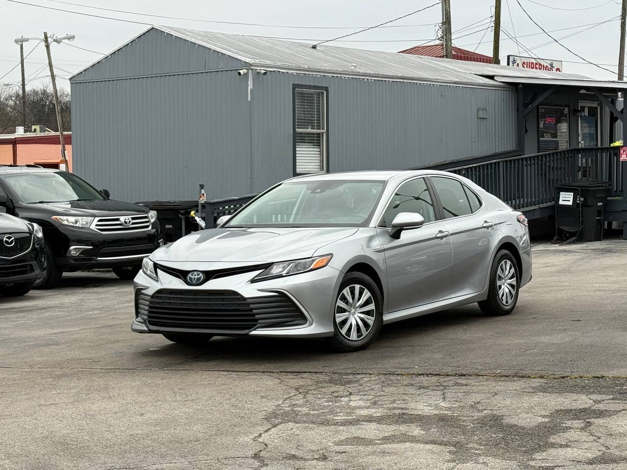 2021 Toyota Camry Hybrid LE