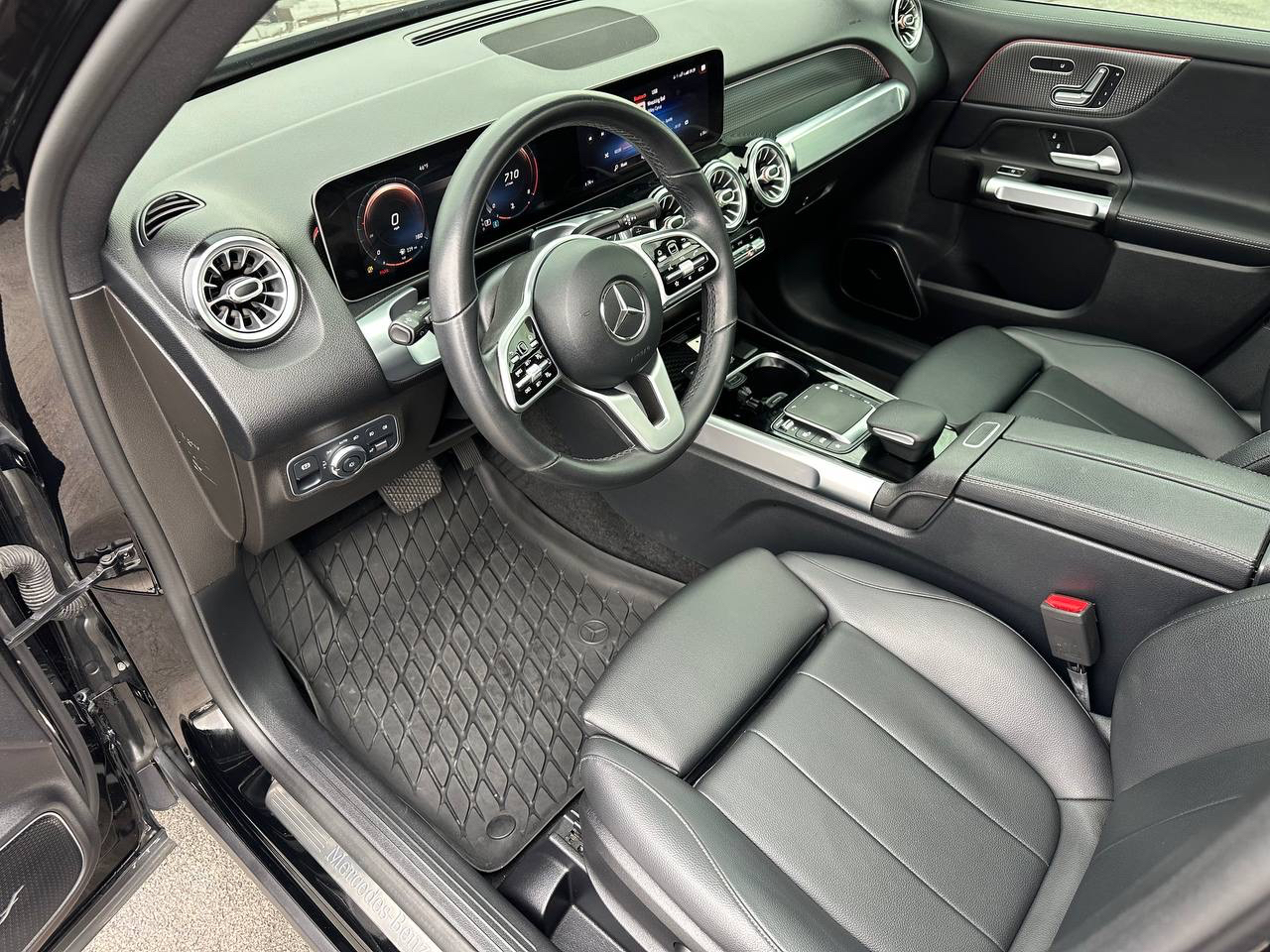 Mercedes-Benz GLB-Class GLB 250 4MATIC 2021