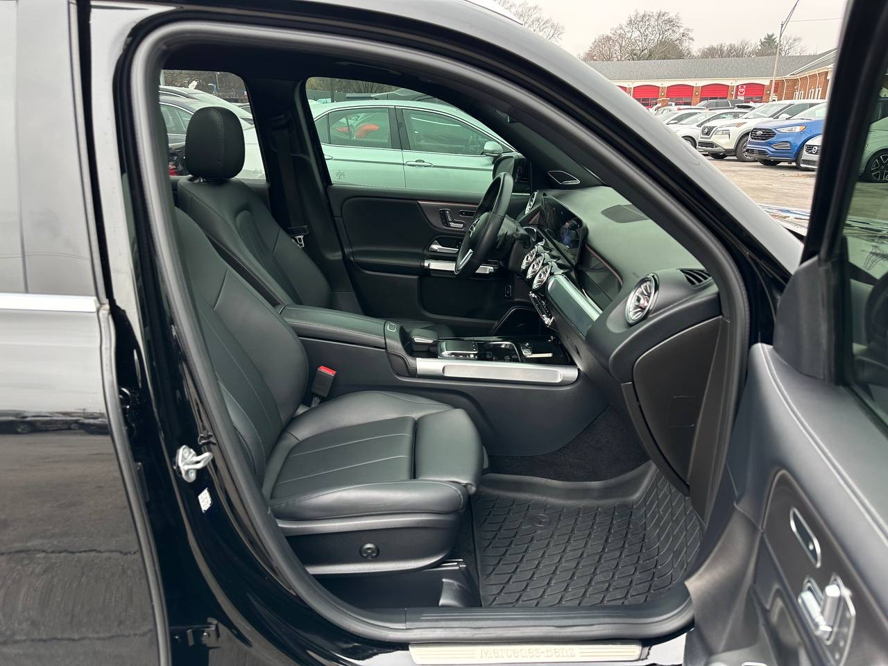 Mercedes-Benz GLB-Class GLB 250 4MATIC 2021