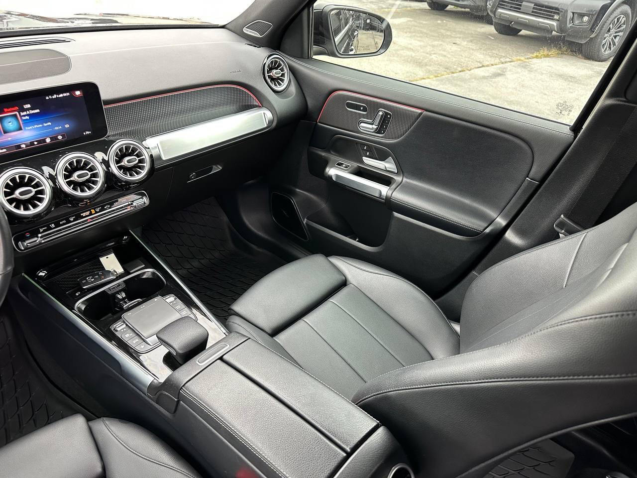 Mercedes-Benz GLB-Class GLB 250 4MATIC 2021