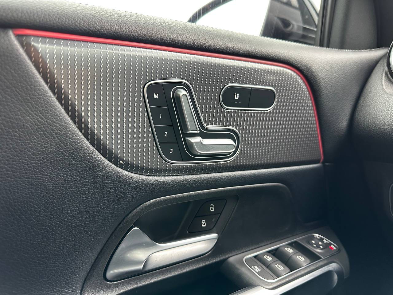 Mercedes-Benz GLB-Class GLB 250 4MATIC 2021