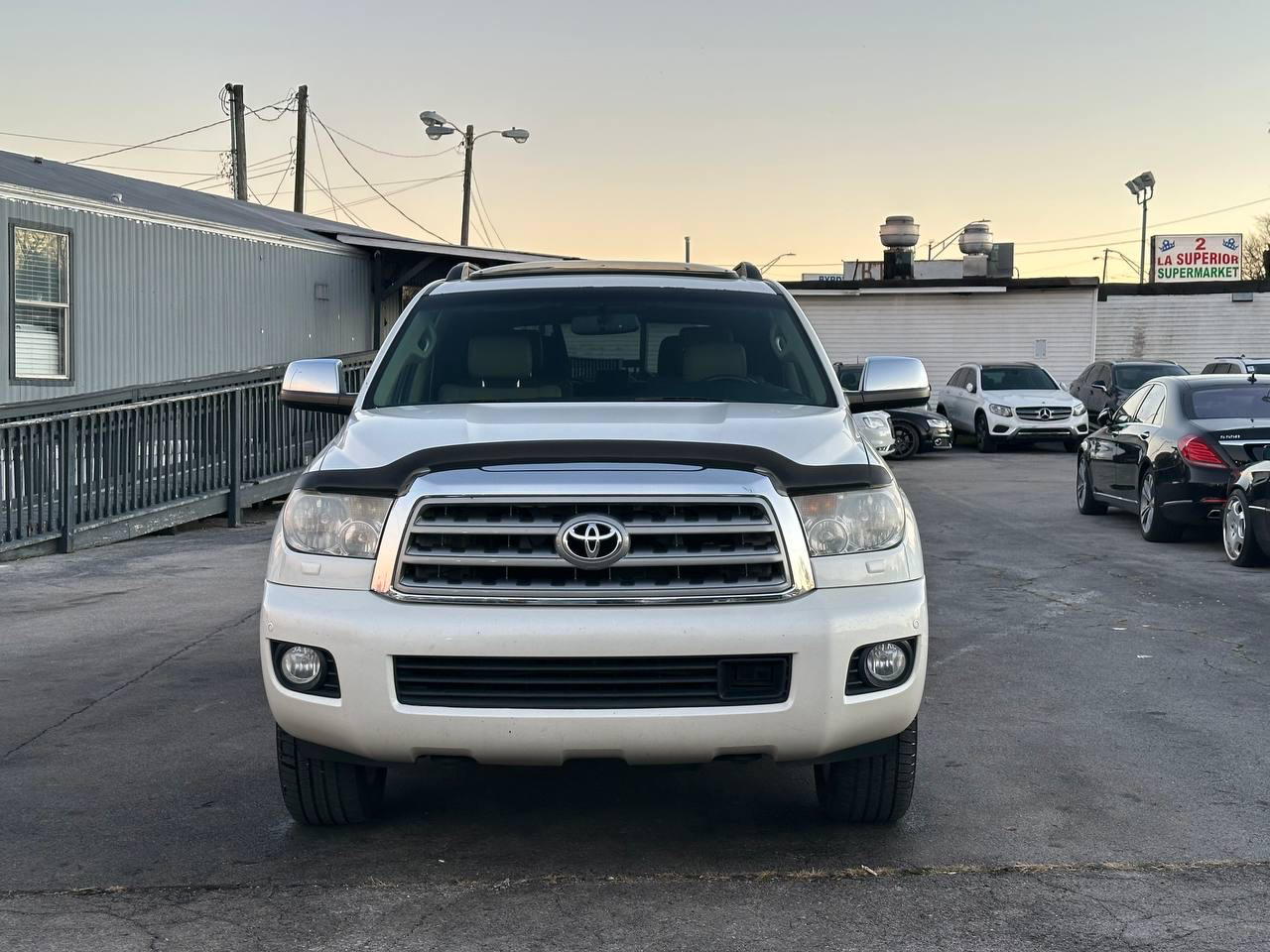 Toyota Sequoia Plantium 4WD FFV 2012