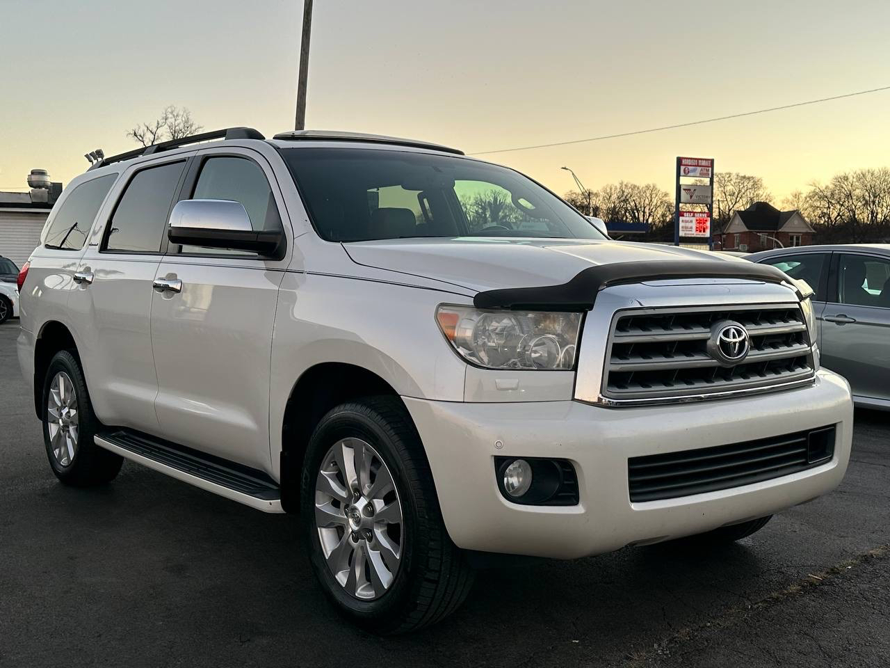 Toyota Sequoia Plantium 4WD FFV 2012