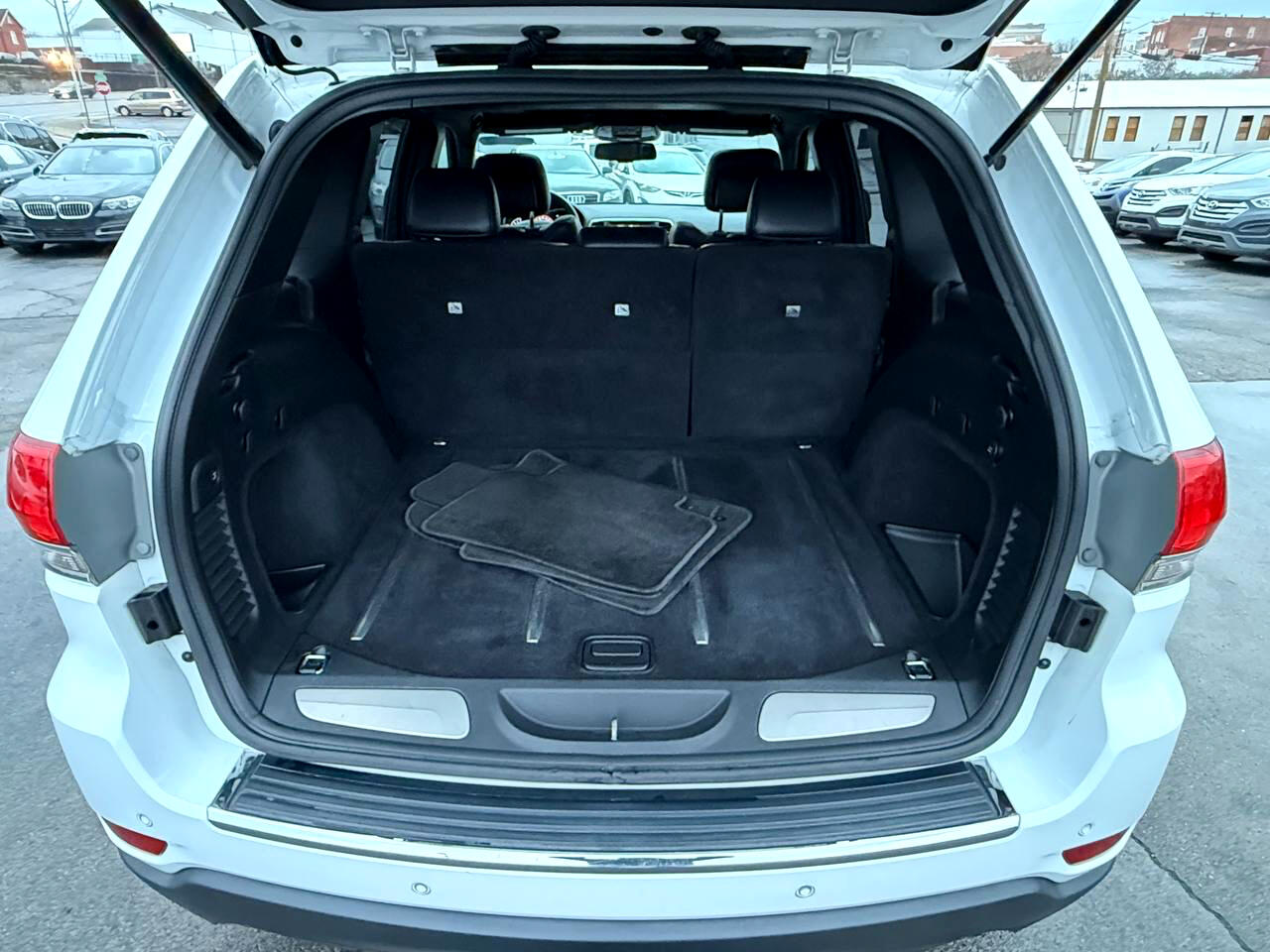 Jeep Grand Cherokee Limited 2WD 2015