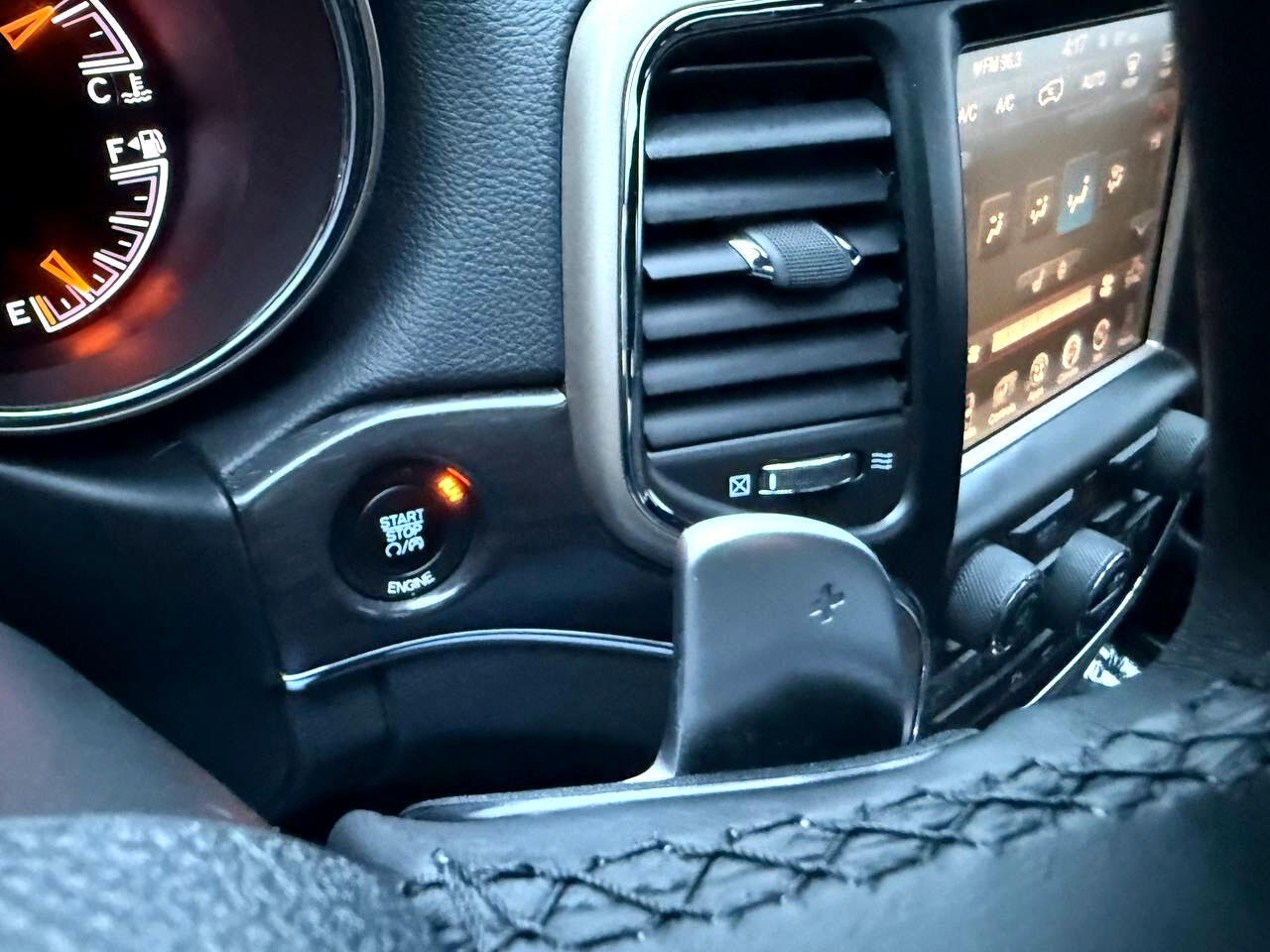 Jeep Grand Cherokee Limited 2WD 2015