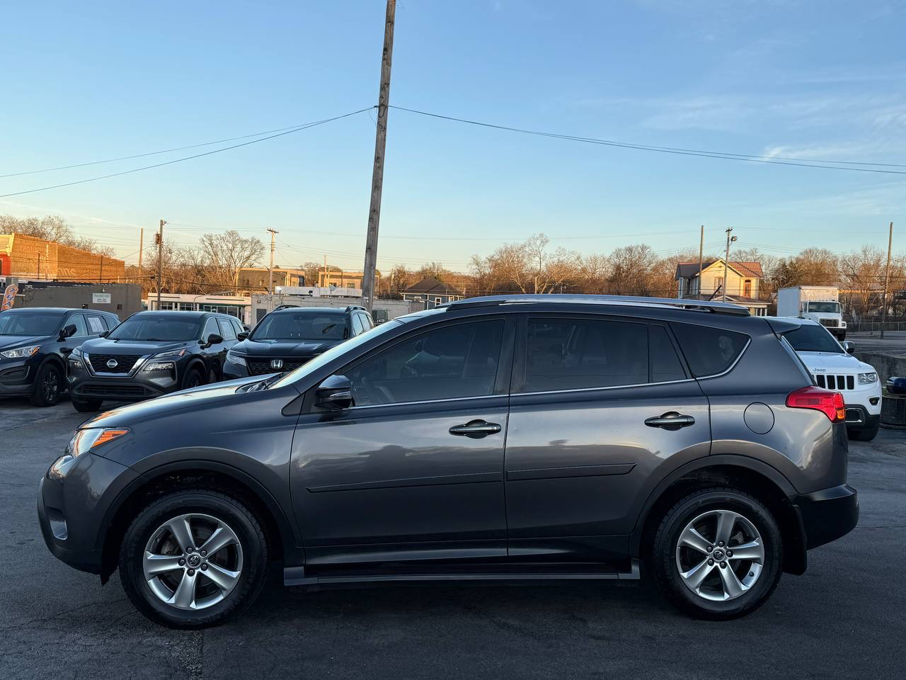 Toyota RAV4 XLE FWD 2015