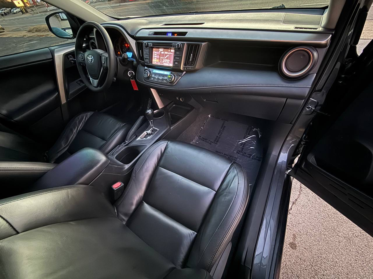 Toyota RAV4 XLE FWD 2015