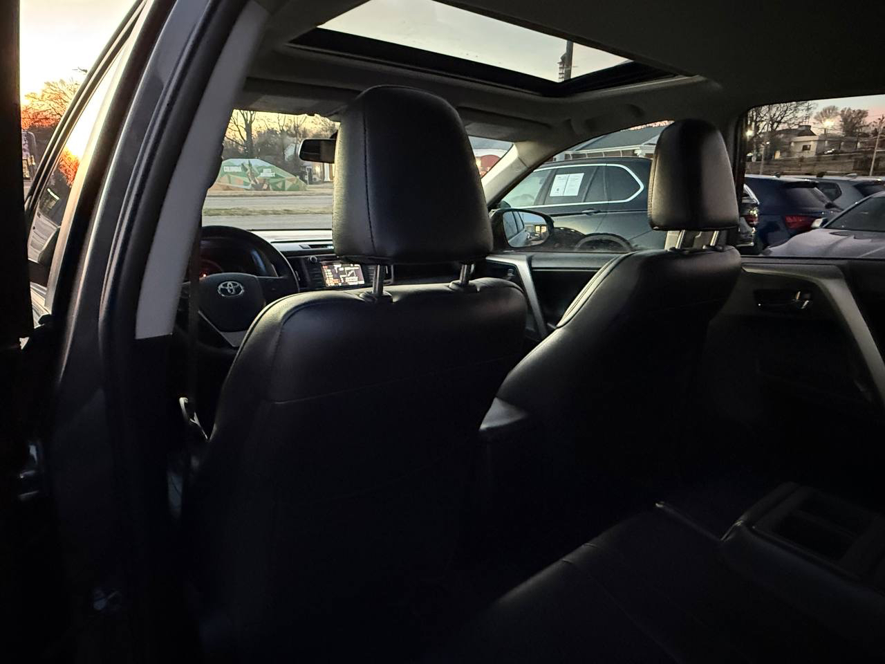 Toyota RAV4 XLE FWD 2015