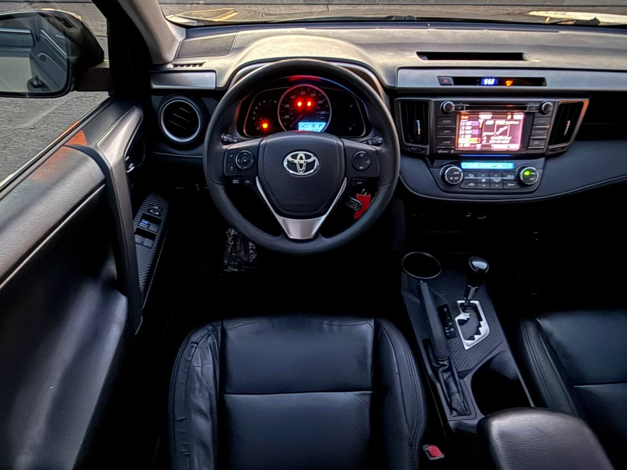 Toyota RAV4 XLE FWD 2015