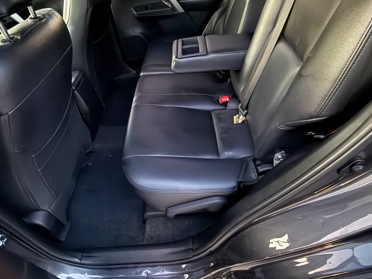 Toyota RAV4 XLE FWD 2015