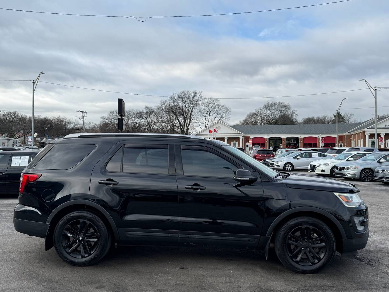 Ford Explorer XLT FWD 2016