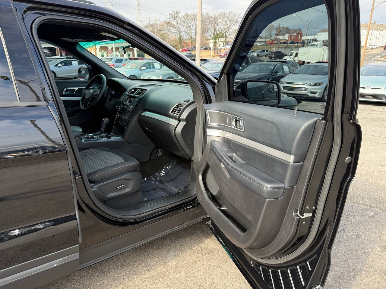 Ford Explorer XLT FWD 2016