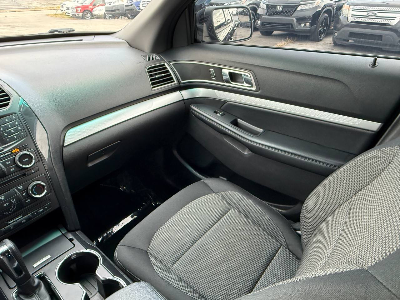 Ford Explorer XLT FWD 2016