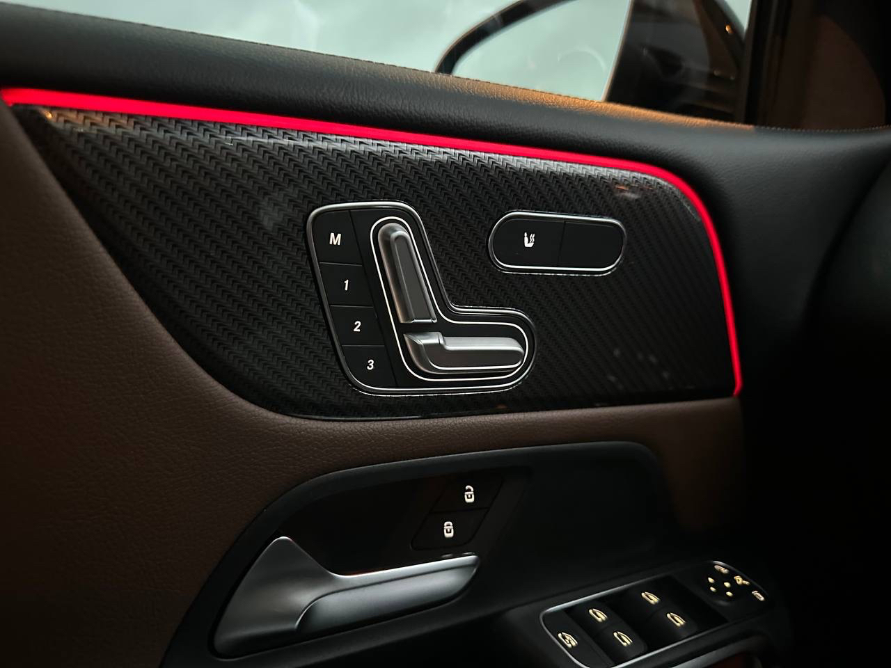 Mercedes-Benz GLB-Class GLB 250 2020