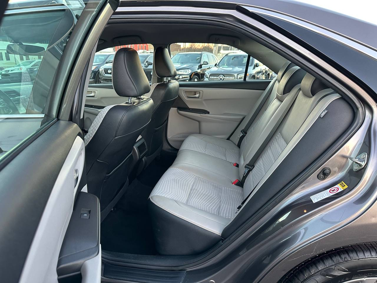 Toyota Camry SE 2015