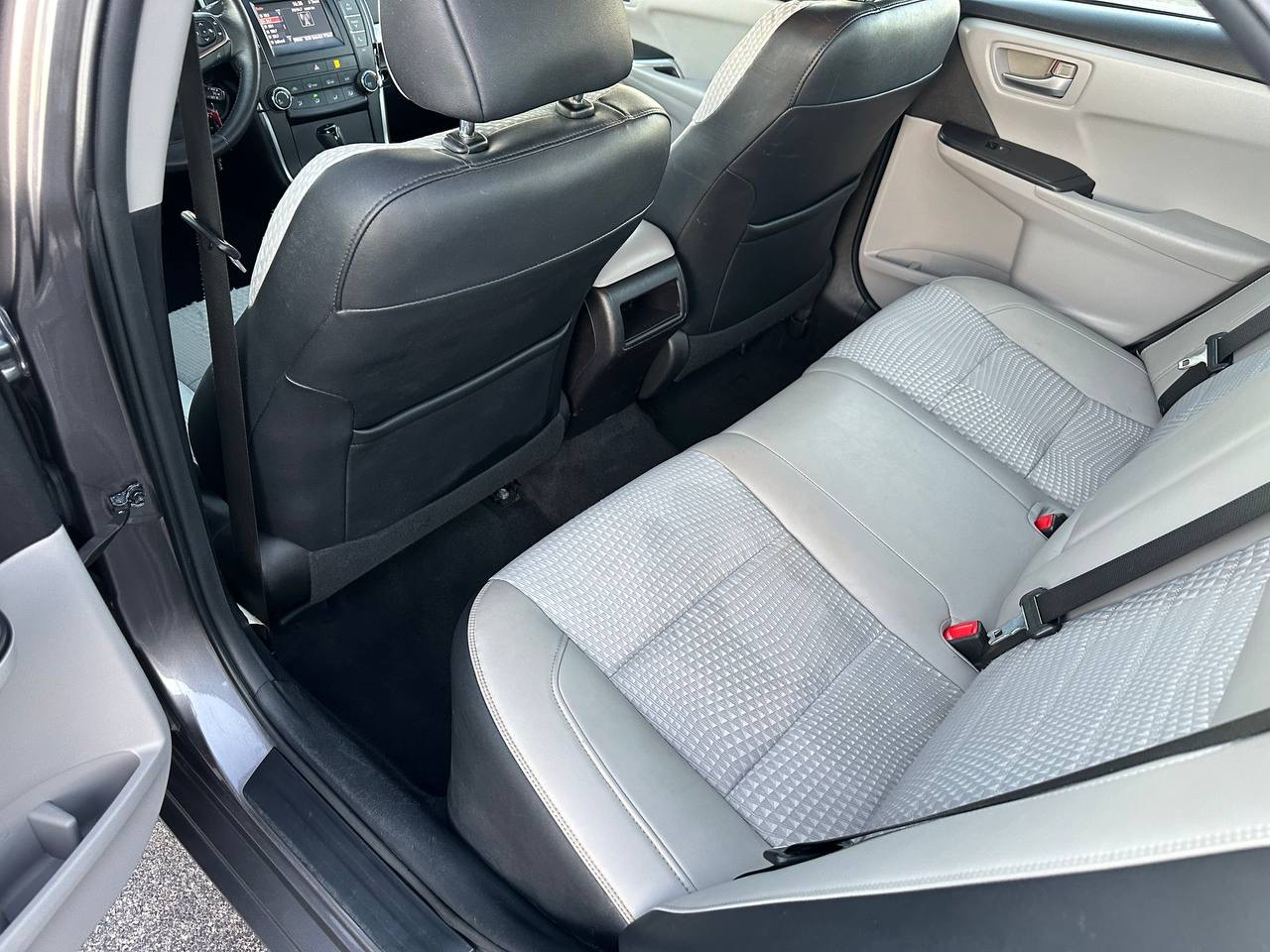 Toyota Camry SE 2015