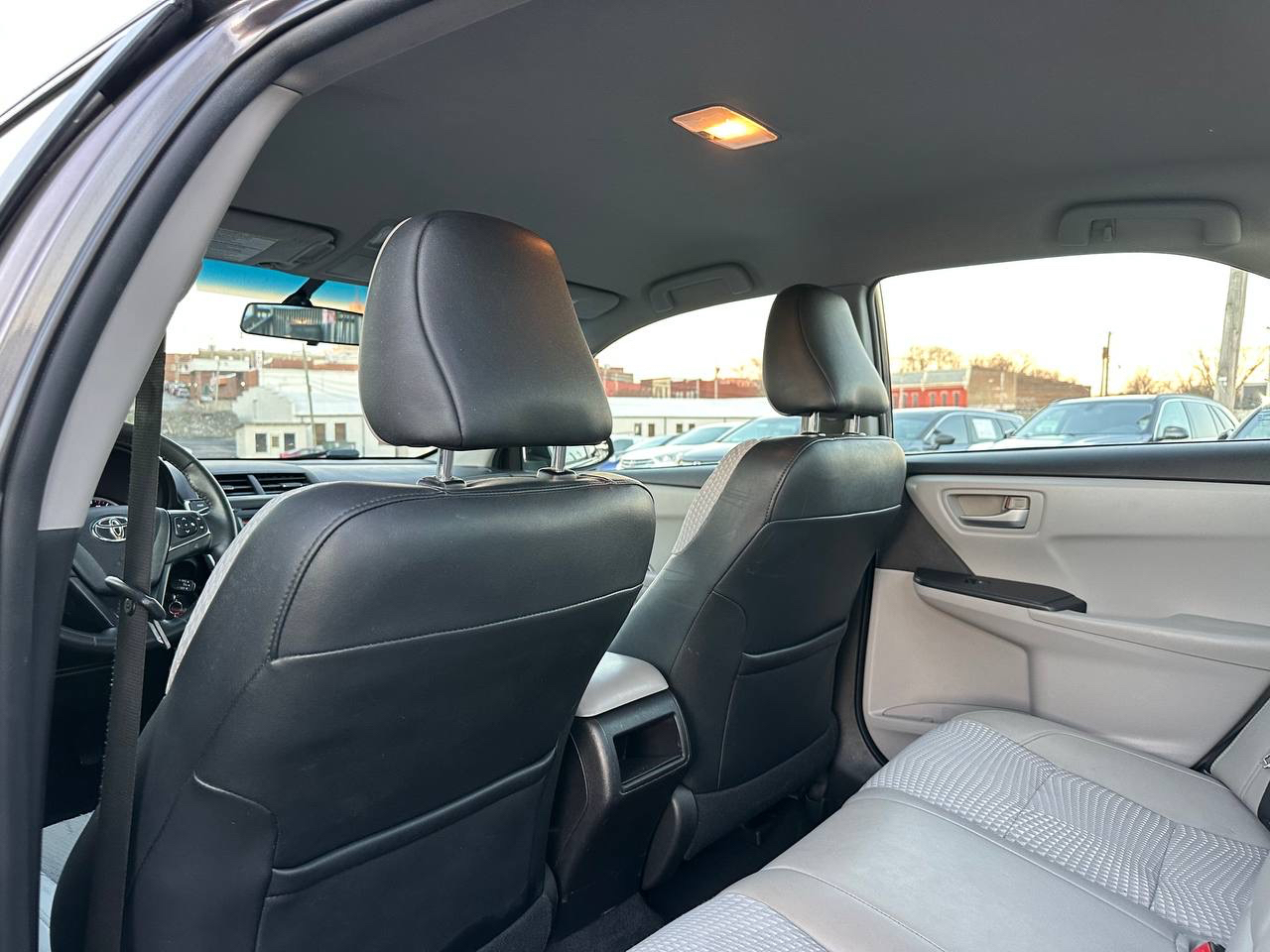 Toyota Camry SE 2015