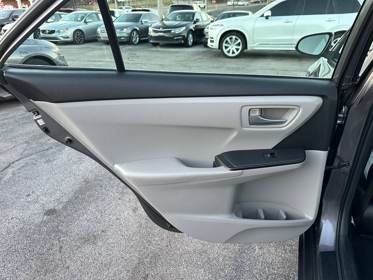 Toyota Camry SE 2015