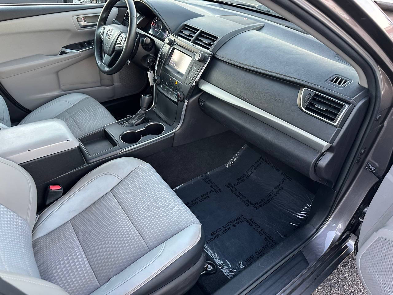 Toyota Camry SE 2015