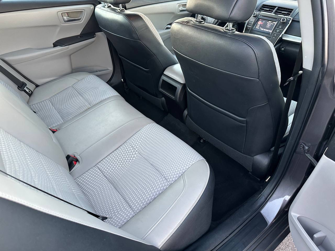 Toyota Camry SE 2015