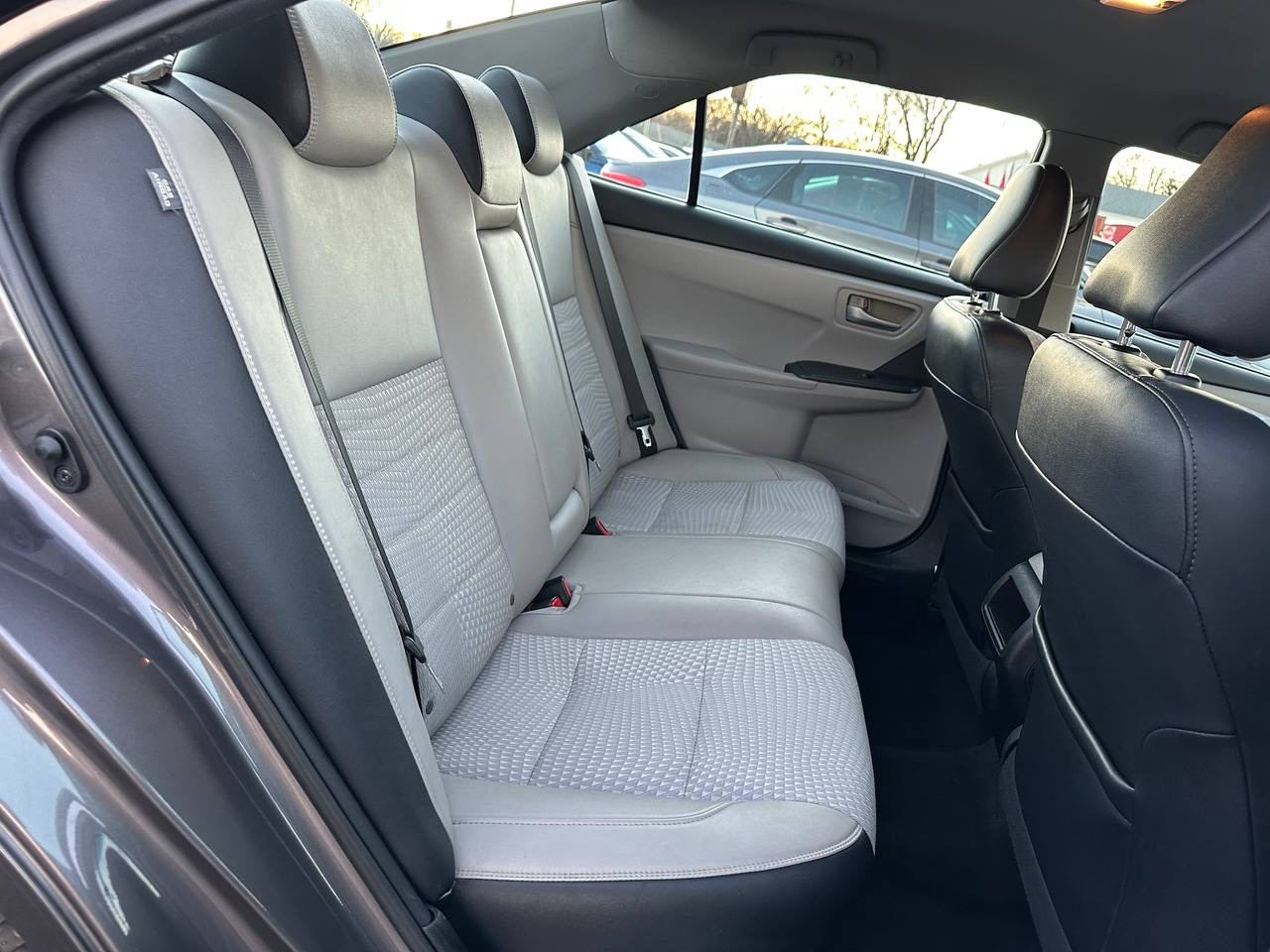 Toyota Camry SE 2015