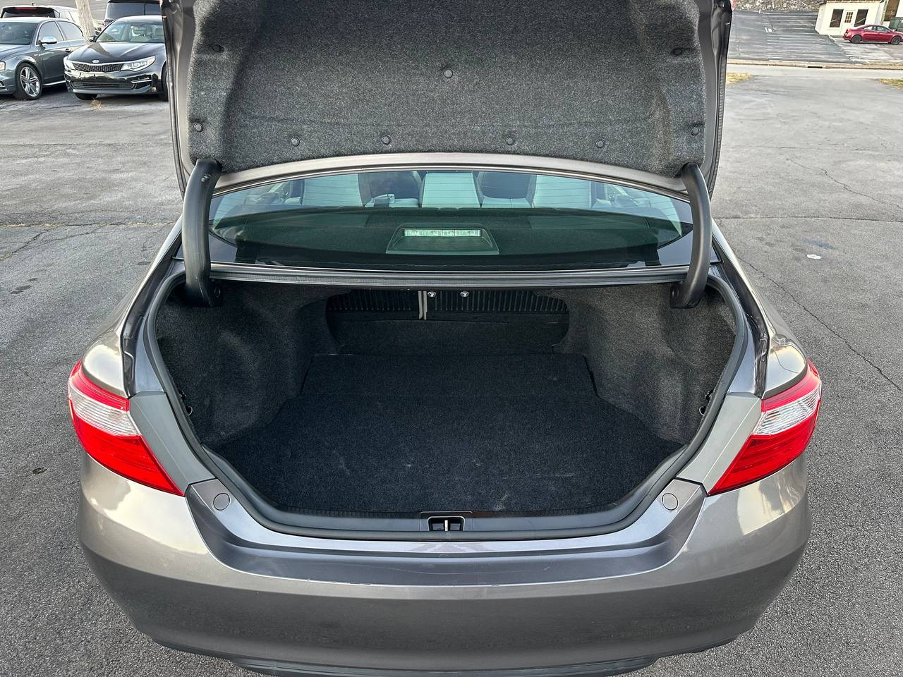 Toyota Camry SE 2015