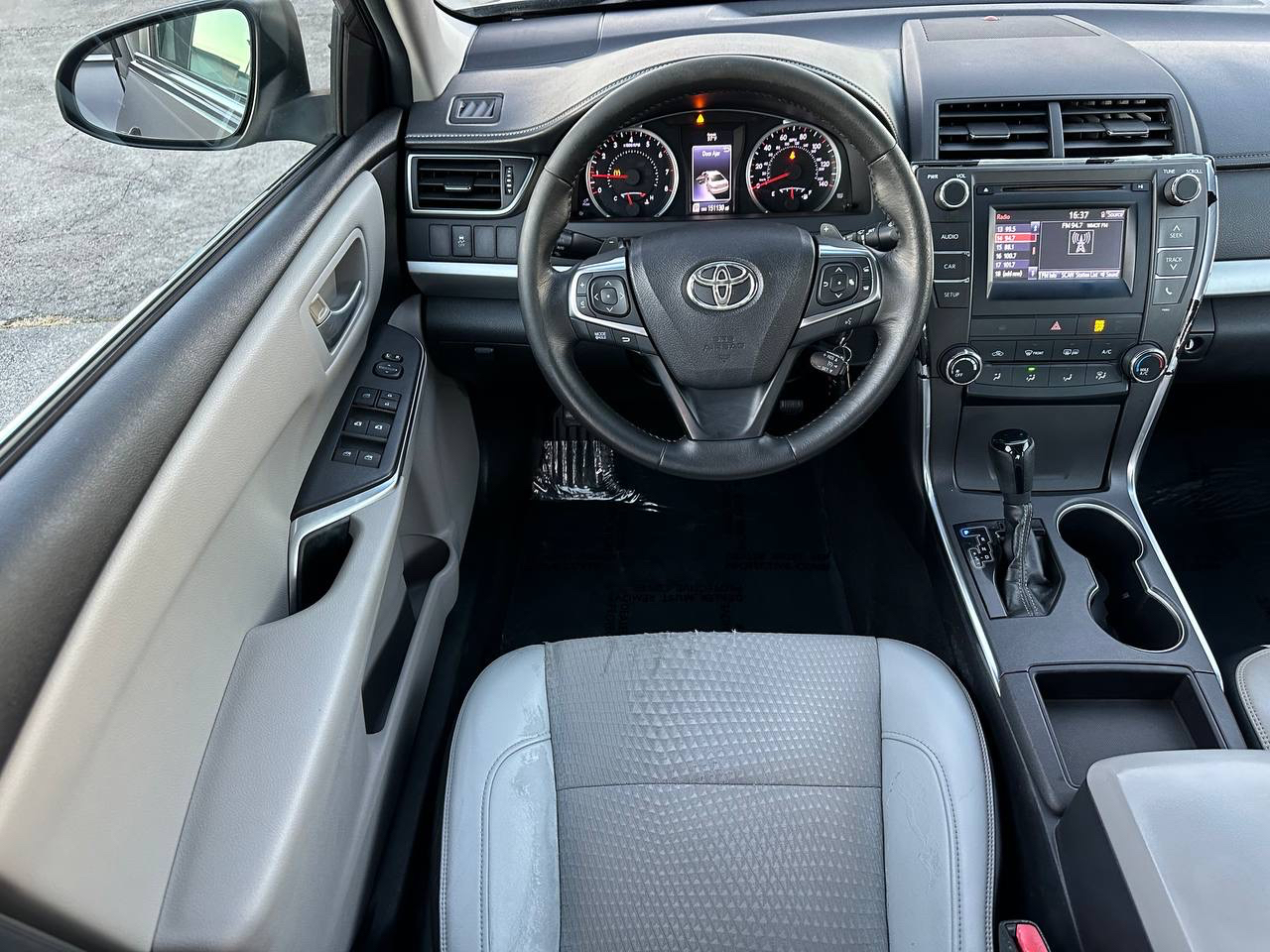 Toyota Camry SE 2015