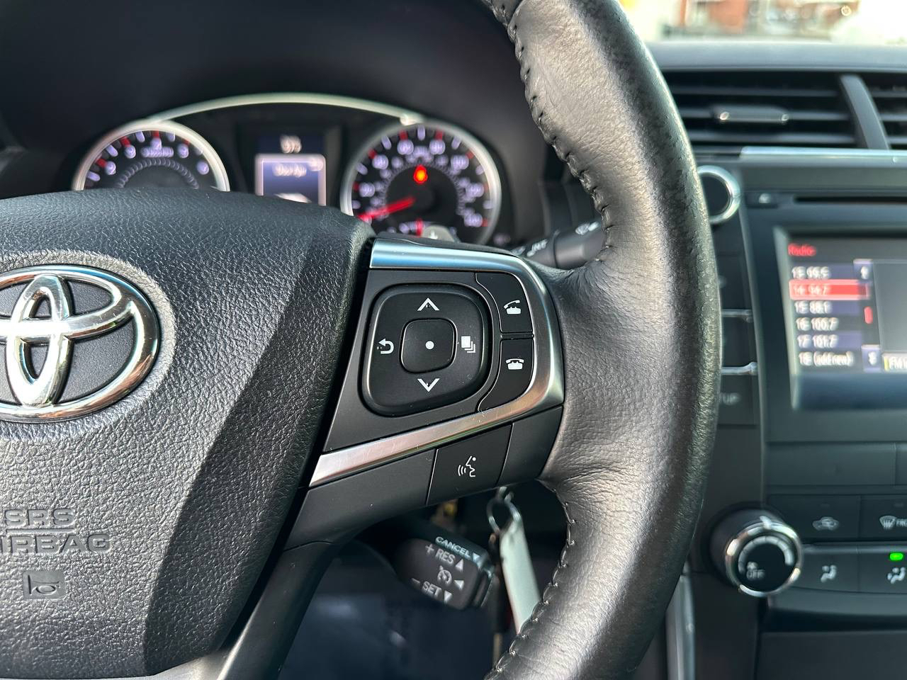 Toyota Camry SE 2015