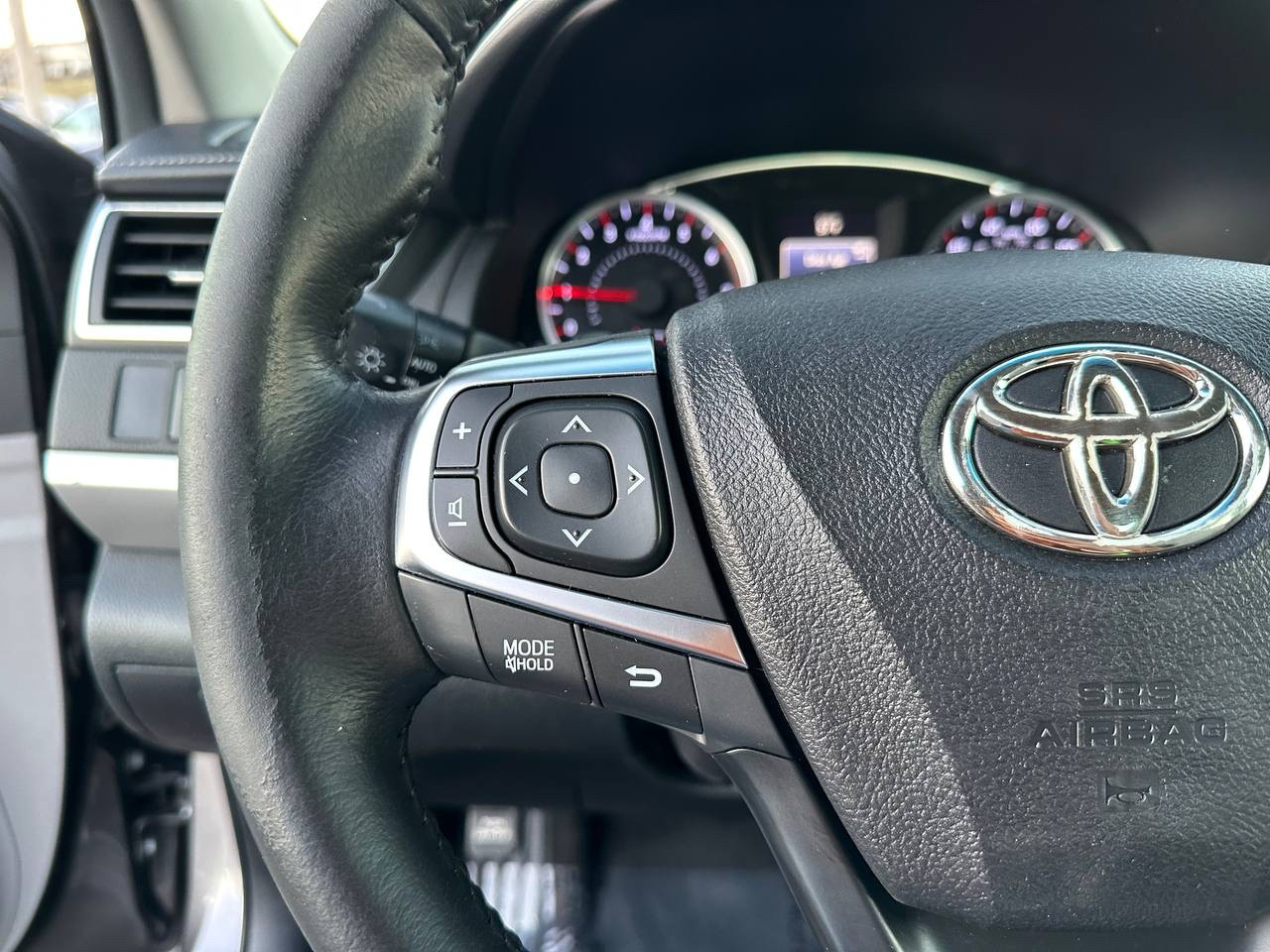 Toyota Camry SE 2015
