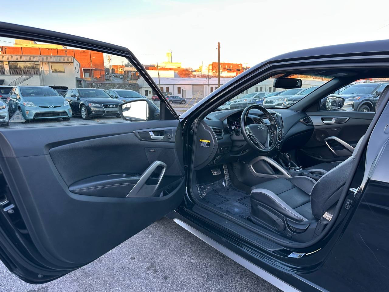 Hyundai Veloster Turbo 6AT 2016