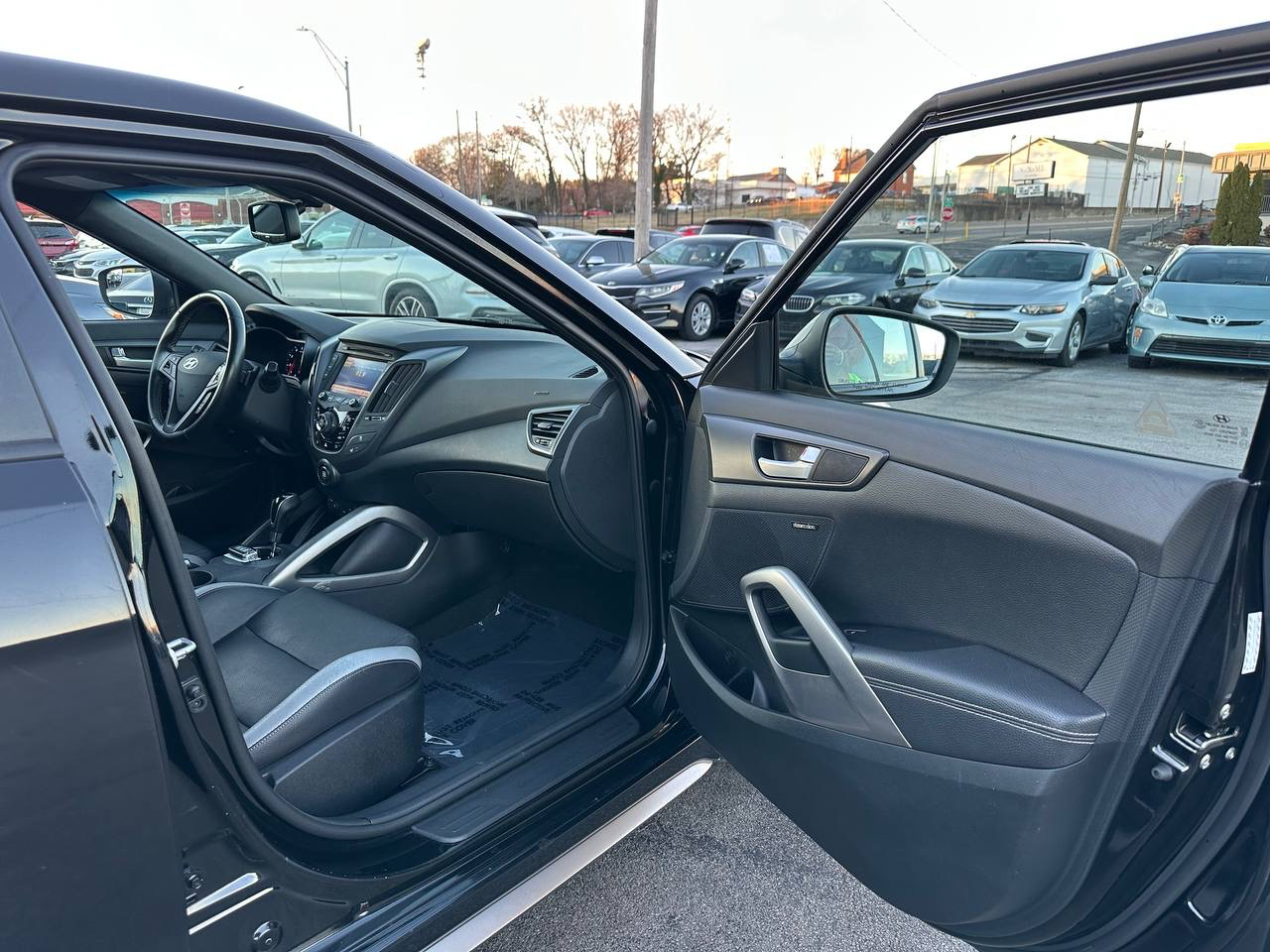 Hyundai Veloster Turbo 6AT 2016