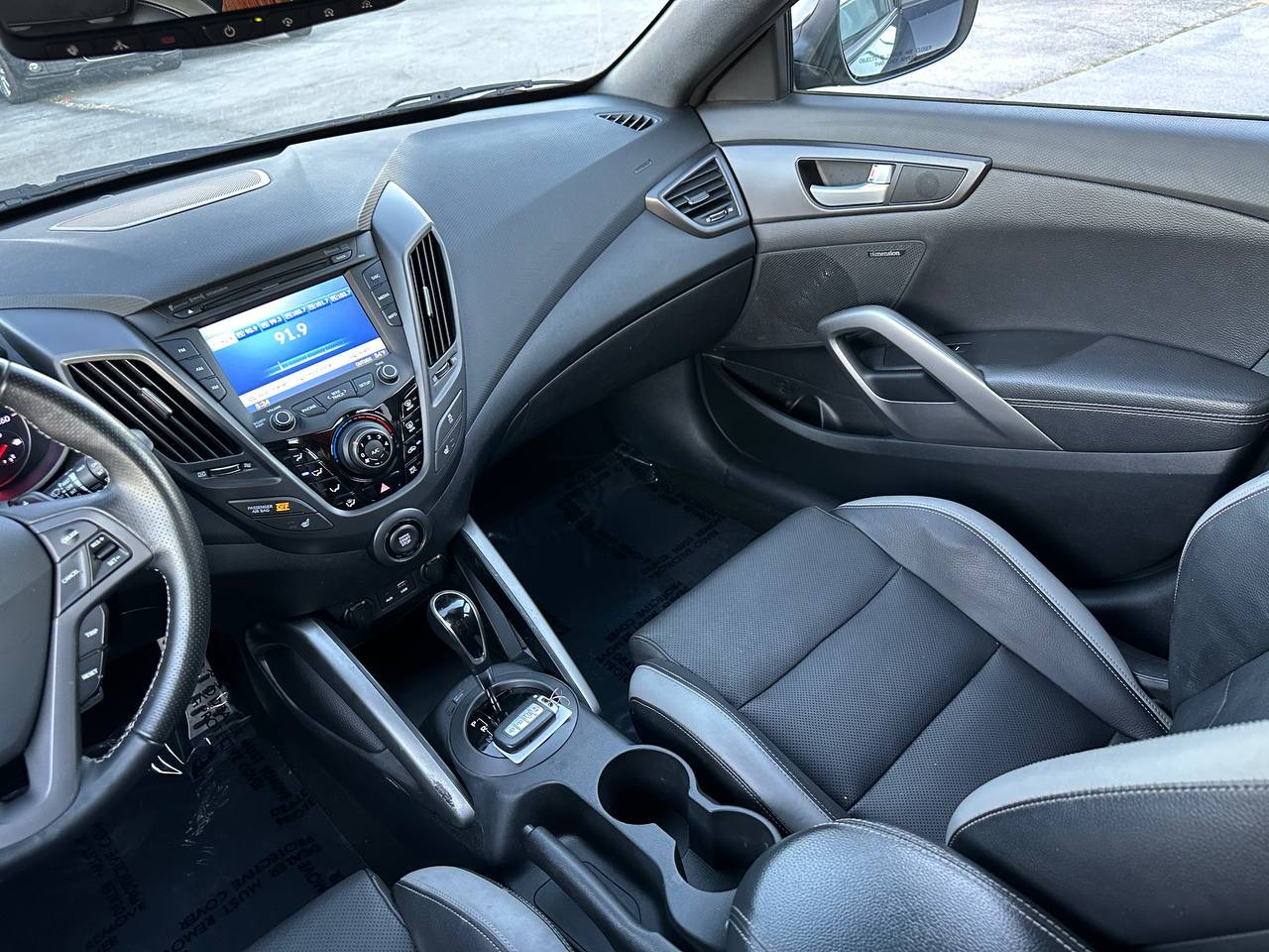 Hyundai Veloster Turbo 6AT 2016