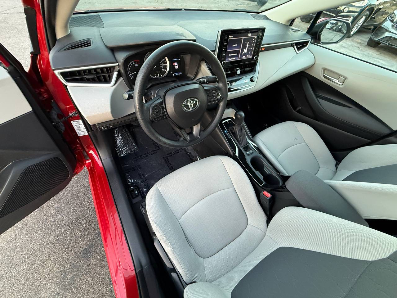 Toyota Corolla LE 2020