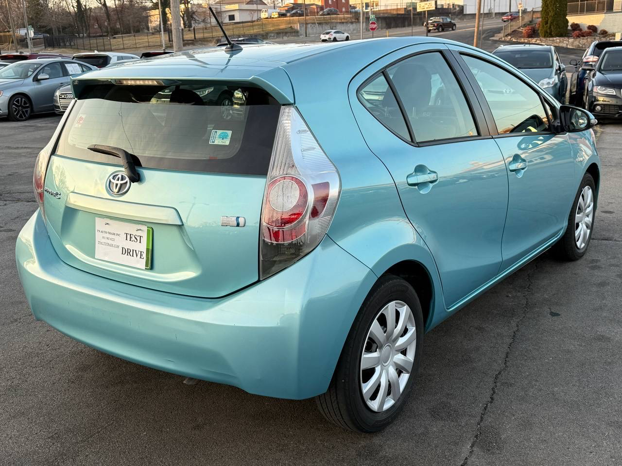 Toyota Prius c Four 2014