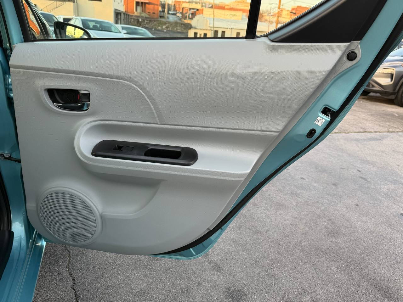 Toyota Prius c Four 2014