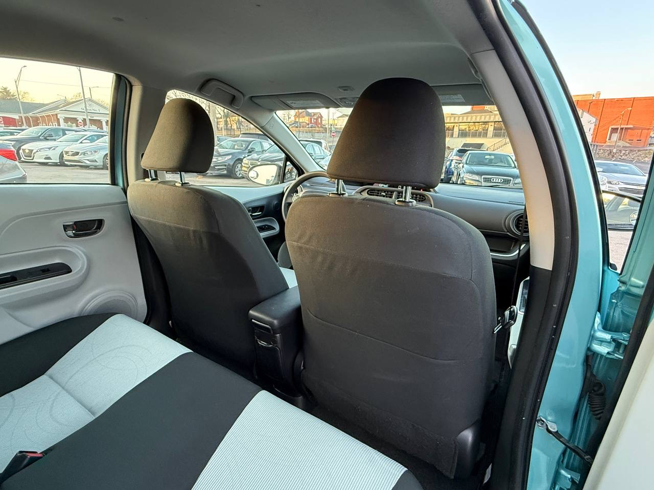 Toyota Prius c Four 2014