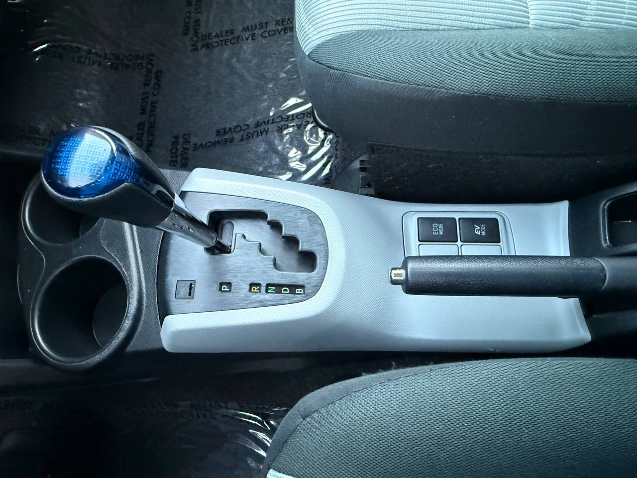 Toyota Prius c Four 2014