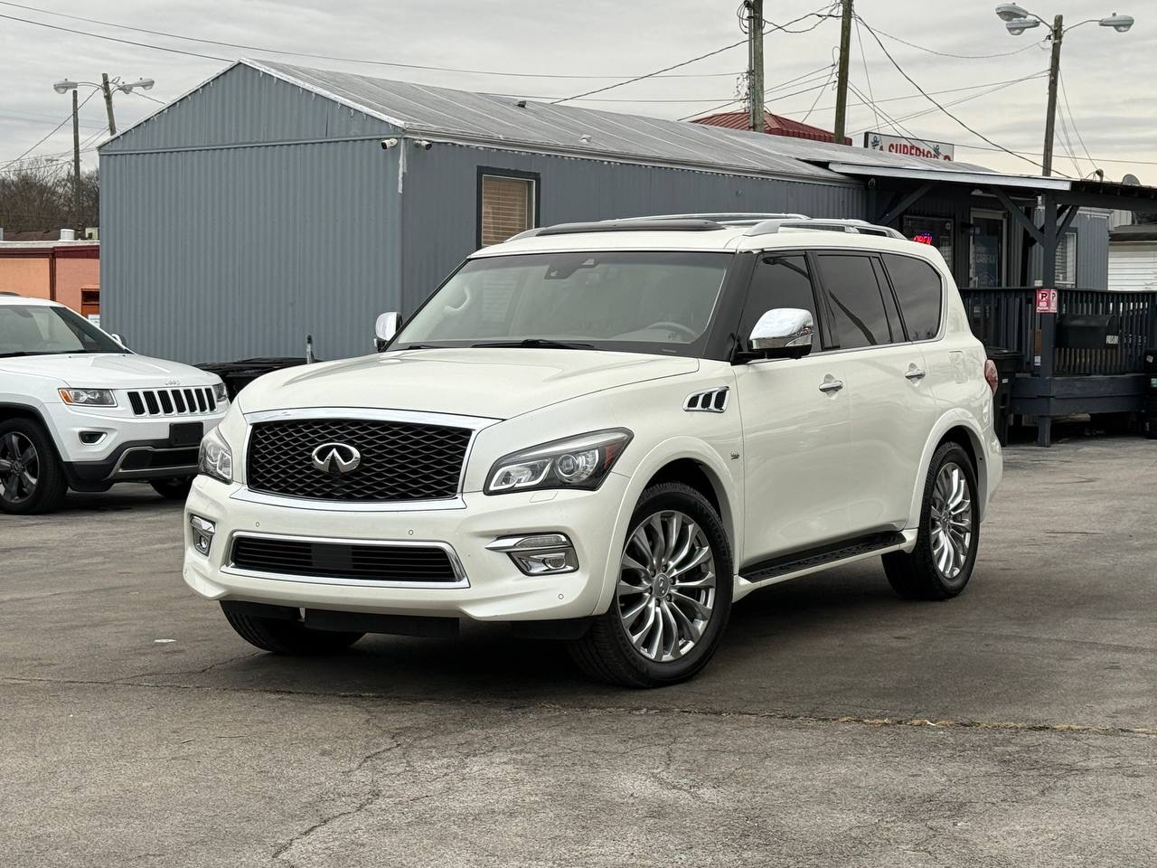 2017 INFINITI QX80 Base's photo