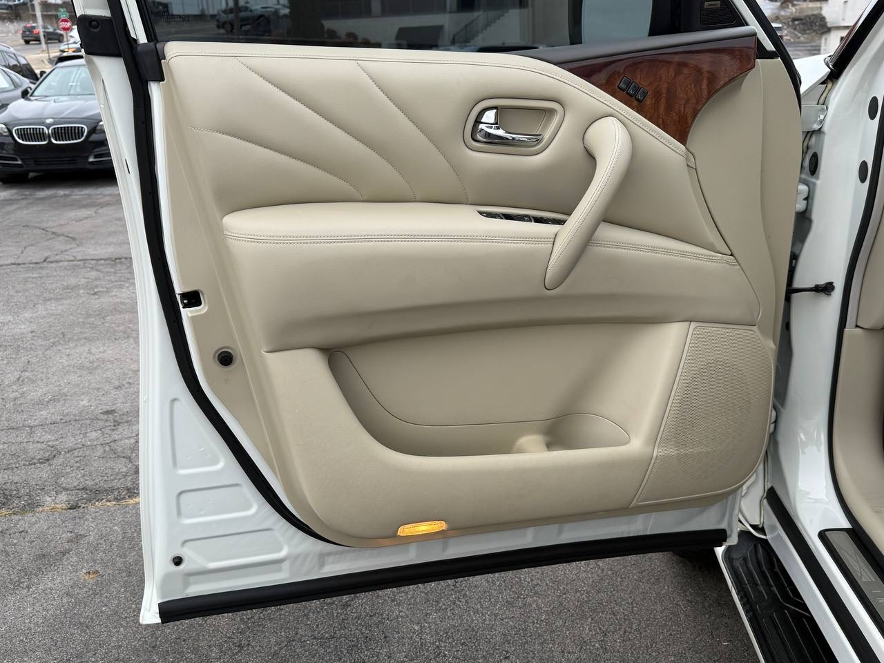 Infiniti QX80 4WD 2017